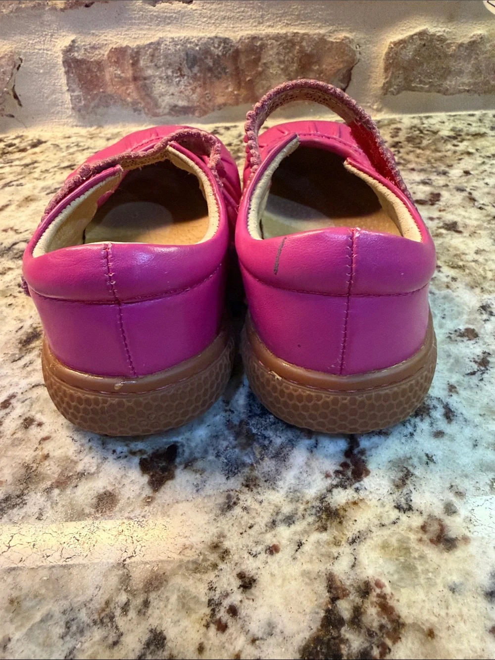 Livie & Luca Hot Pink Girls' Mary Jane Leather Shoes size 10 NWOT